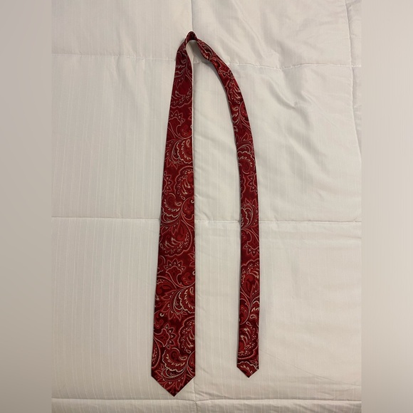 The Tie Bar Tie - Picture 1 of 5
